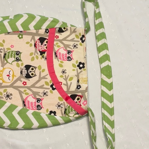 Uniquely Yours Hand Made Canvas Crossbody with Owls & Chevron Accent - Picture 6 of 7
